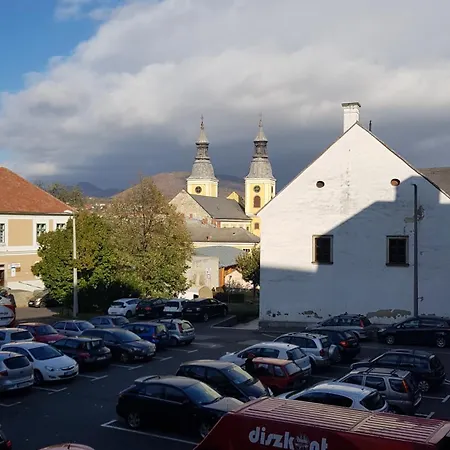 Carlone House Homestay Eger